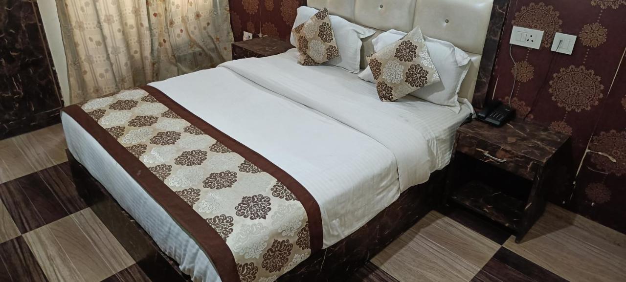The Grand Orion Hotel Chinhat Luaran gambar
