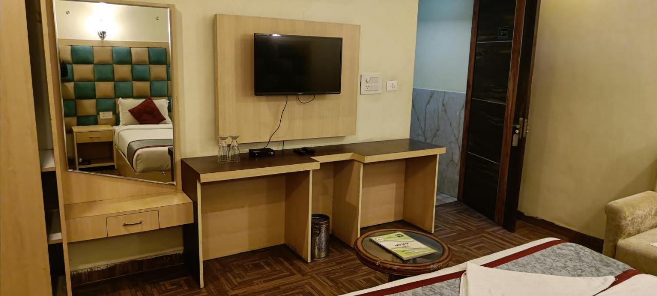 The Grand Orion Hotel Chinhat Luaran gambar