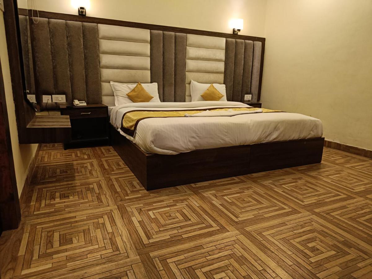 The Grand Orion Hotel Chinhat Luaran gambar